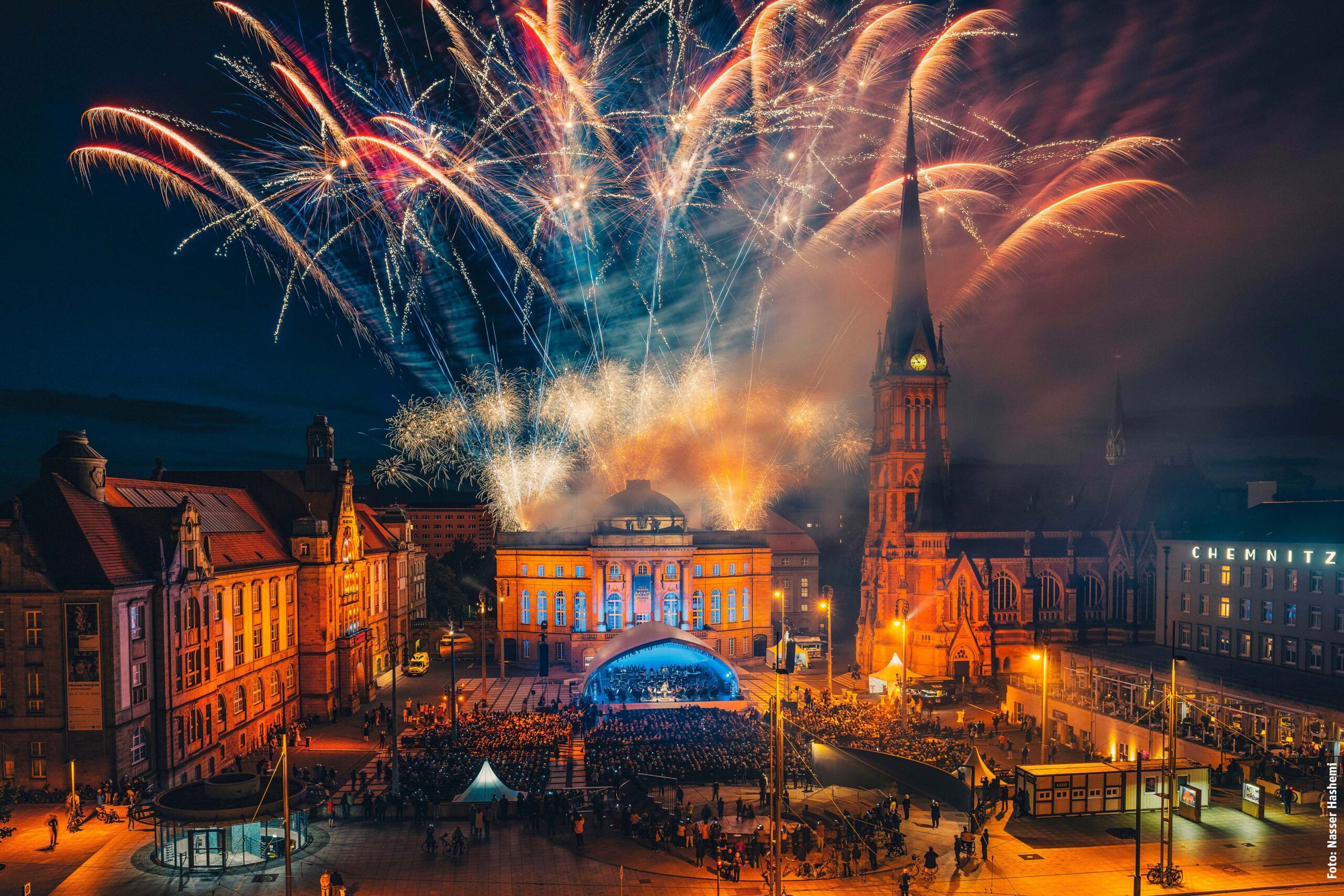 Feuerwerk am Theaterplatz Chemnitz